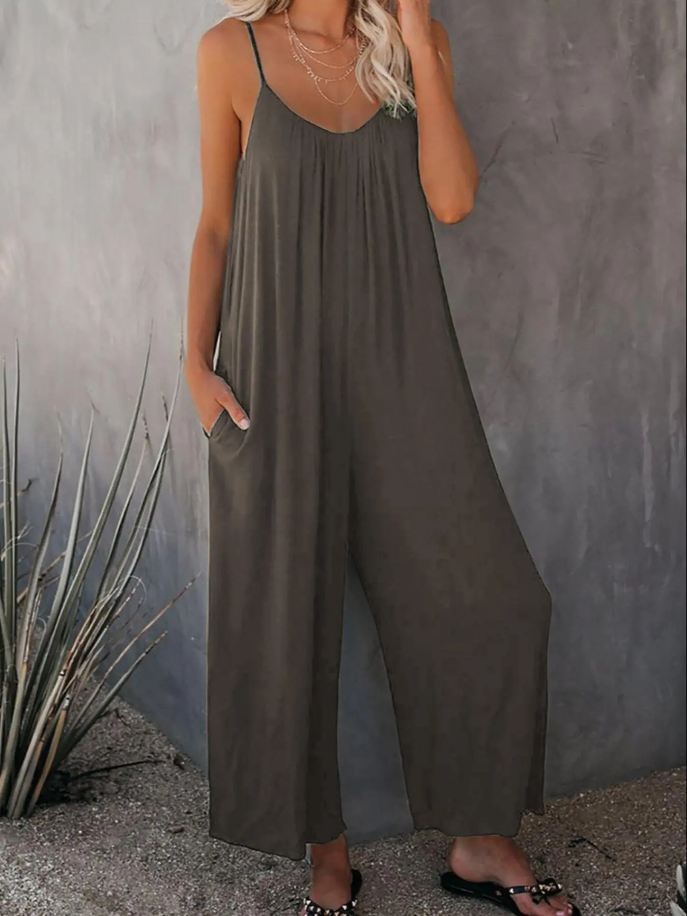 Women's Plain Pocket Adjustable Strap Jumpsuit, Summer Clothes Women Casual Wide Leg Cami Jumpsuit for Summer Beach Holiday, Ladies Summer Clothes, Overalls