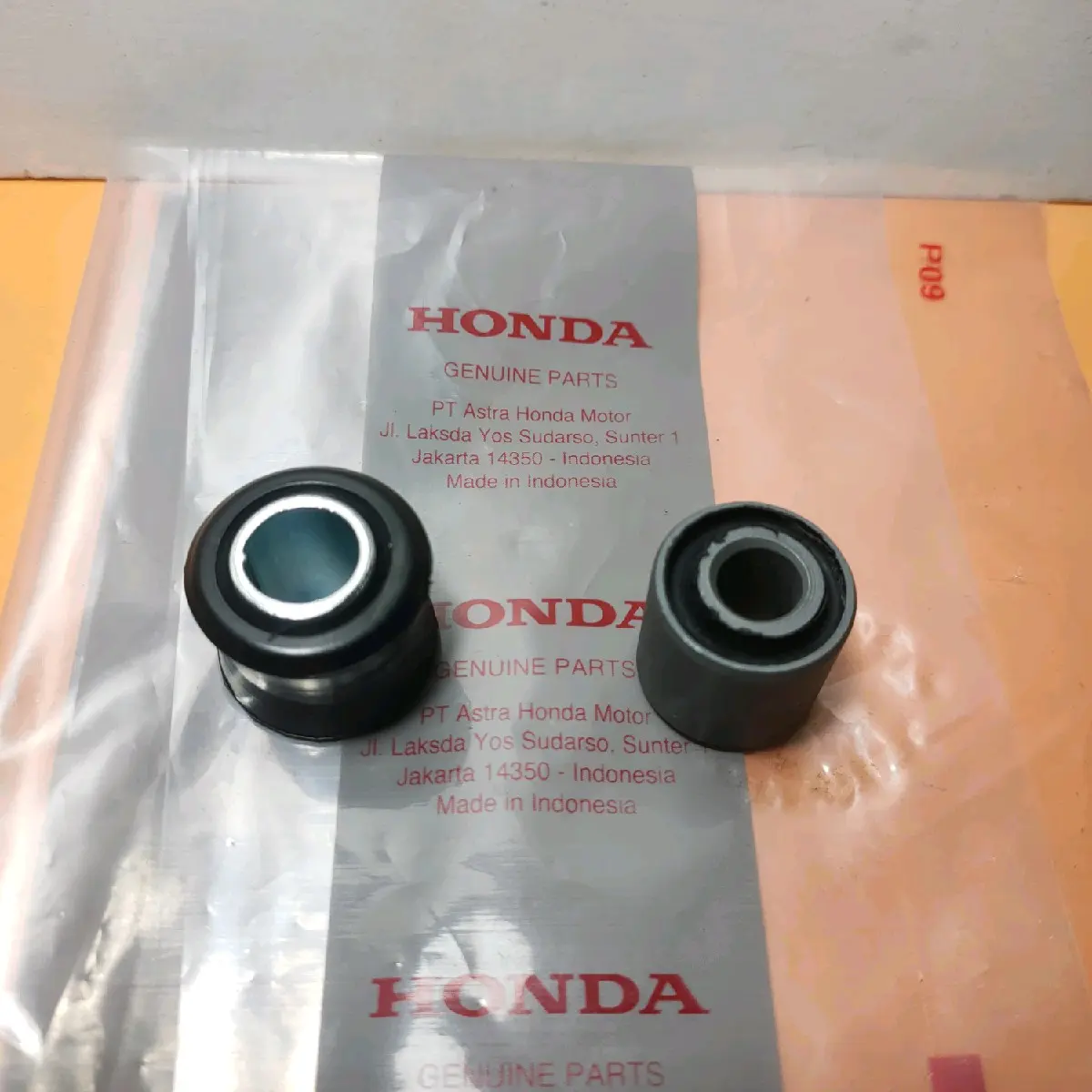 Karet Bosh shock+Bosh shock belakang atas bawah Honda Vario Beat Scoopy spacy PCX all motor Honda matic Foto motorcycle Asli
