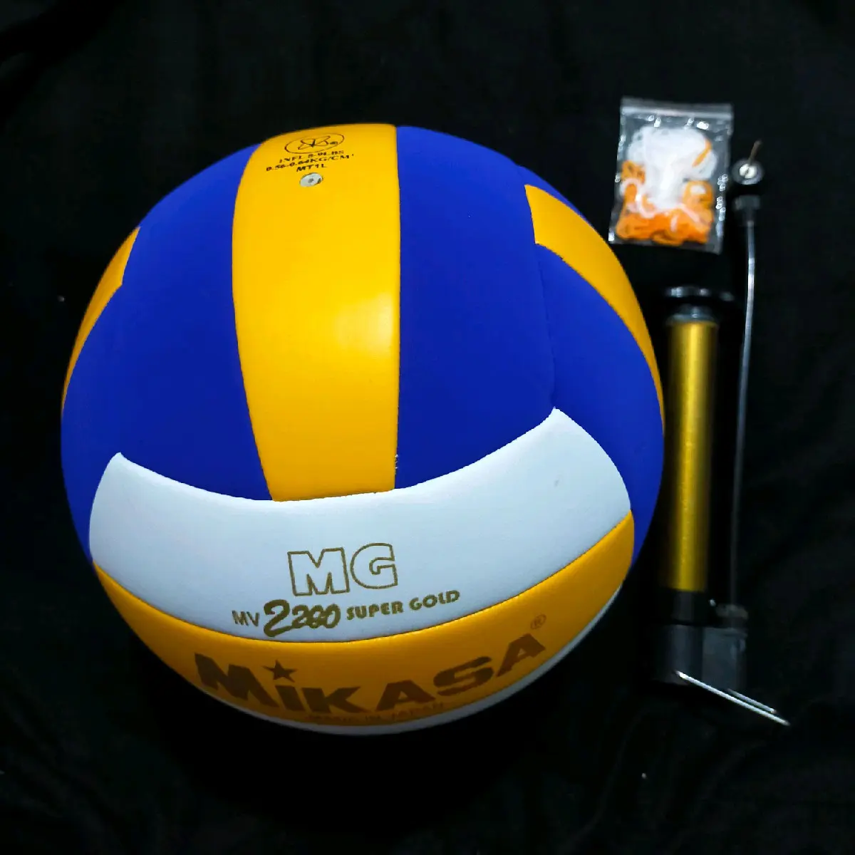 Bola voli jahit super gold murah bonus pompa,pentil dan jaring. Volley Ball Ball