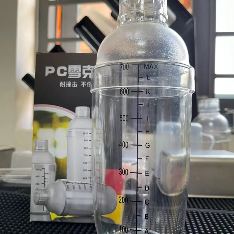 Dụng cụ lắc trà , cà phê 700ml 0