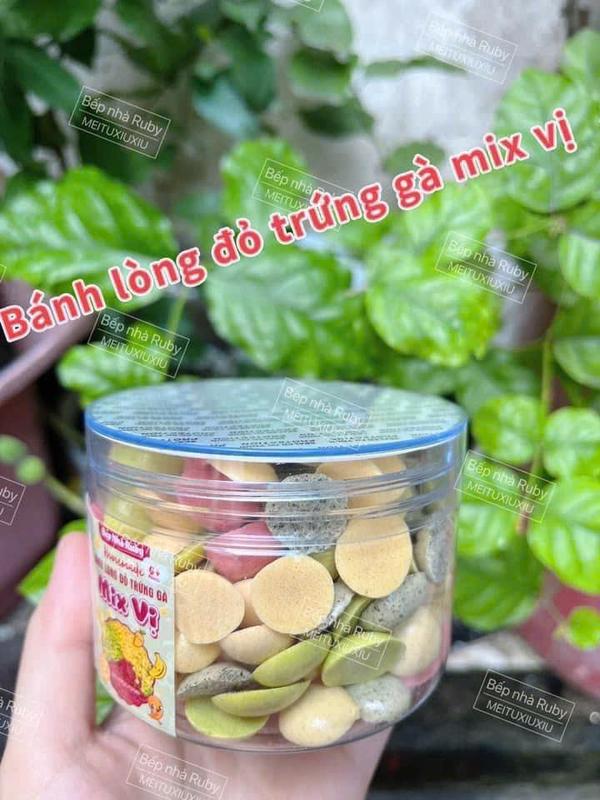 Bánh ăn dặm lòng đỏ trái cây rau củ mix vị cho bé ( hũ 300ml) 8