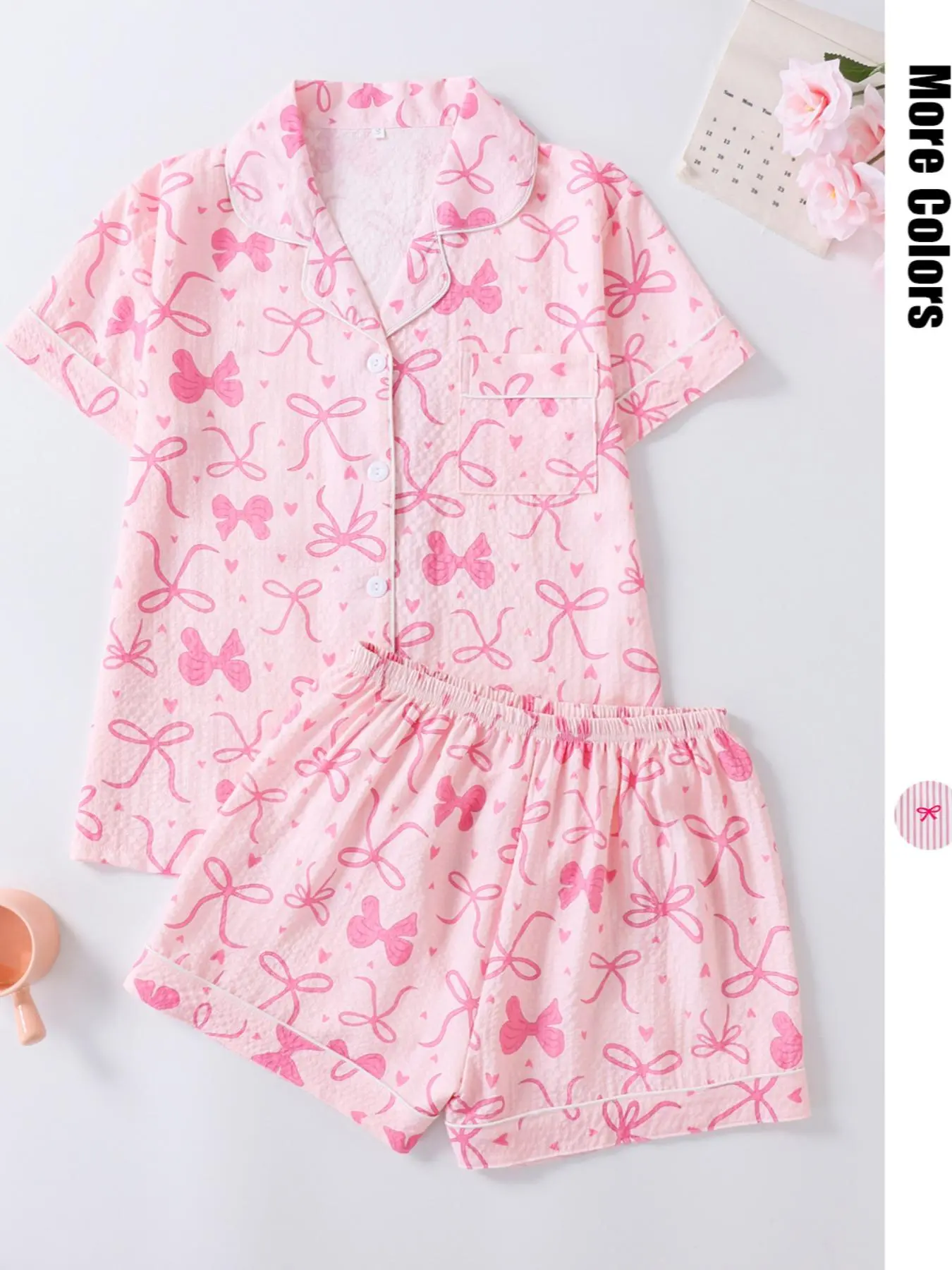 Women's All Over Bow Print Crop Top & Shorts Pyjama Two-piece Set, Casual Comfy Short Sleeve Top & Shorts PJ Set, Ladies Sleepwear for All Seasons, Loungewear