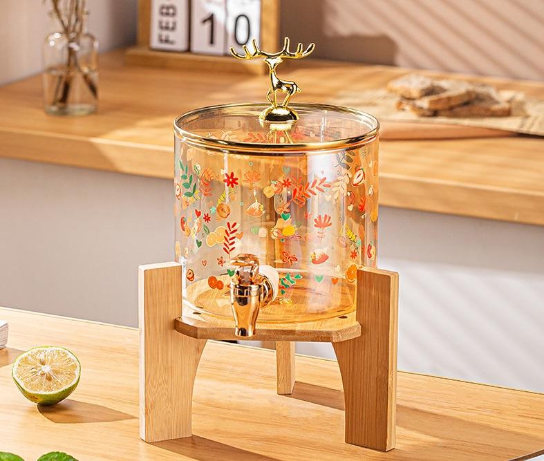 Bình nước bằng thuỷ tinh cao cấp hoạ tiết hoạt hình dễ thương, có nắp đậy, có vòi kèm kệ gỗ 3