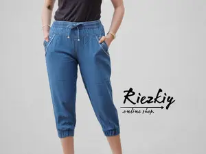 CELANA JOGER JEANS PENDEK WANITA KEKINIAN // CELANA JOGGER PENDEK JEANS 7/8 WANITA TERBARU Biru Dewasa Nyaman Panjang Karet Denim