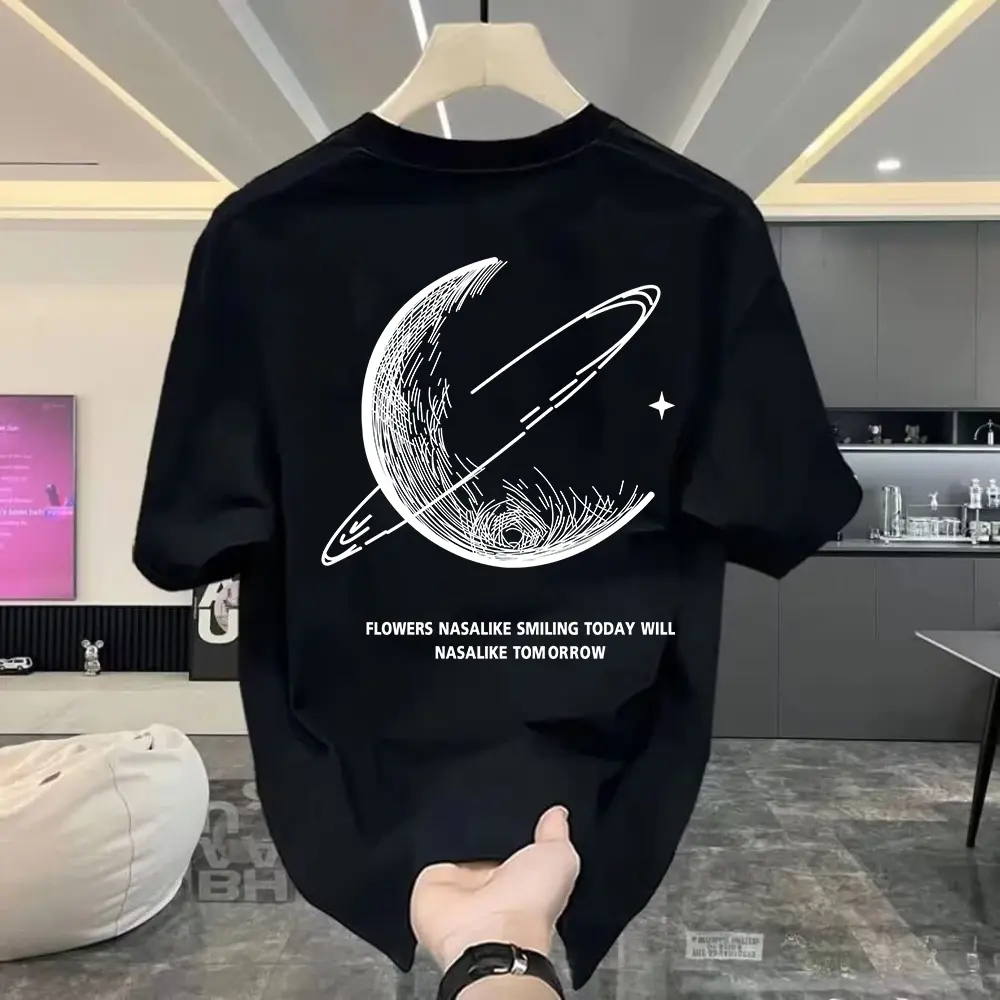 Desain asli musim gugur bulan sederhana longgar lengan pendek S-shirt pria