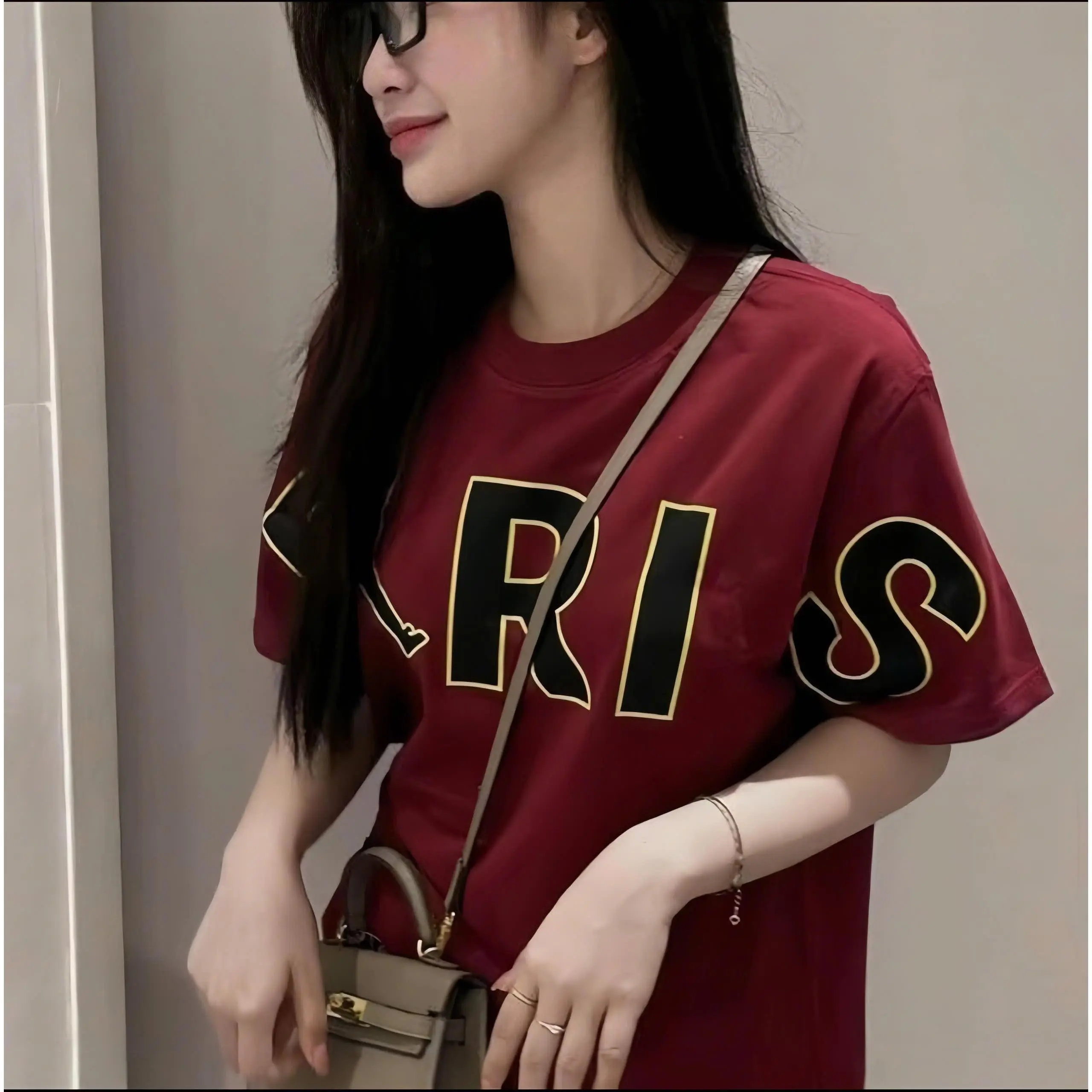 Bộ-Áo Pariiss cực chất. Áo 2 màu đen đỏ, chất liệu cotton mềm mịn, thoáng mát, co dãn 4 chiều. Hottrend New 2025 Nữ Top