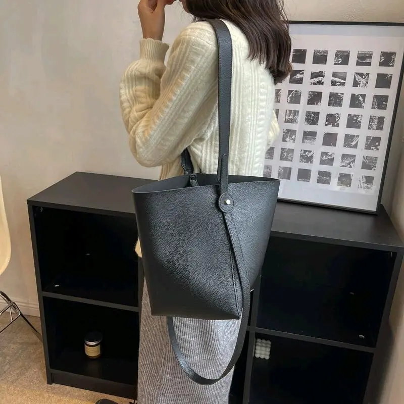 Korean Big Bucket Bag | Korean Bag | Import Bag | Tas Import Korea | Tas Korea | Premium Bag | Shoulder Bag | Tote Bag | Sling Bag | Korean Sling Bag | Aesthetic Bag | Classic Bag | Summer Bag | Fashion Bag 1