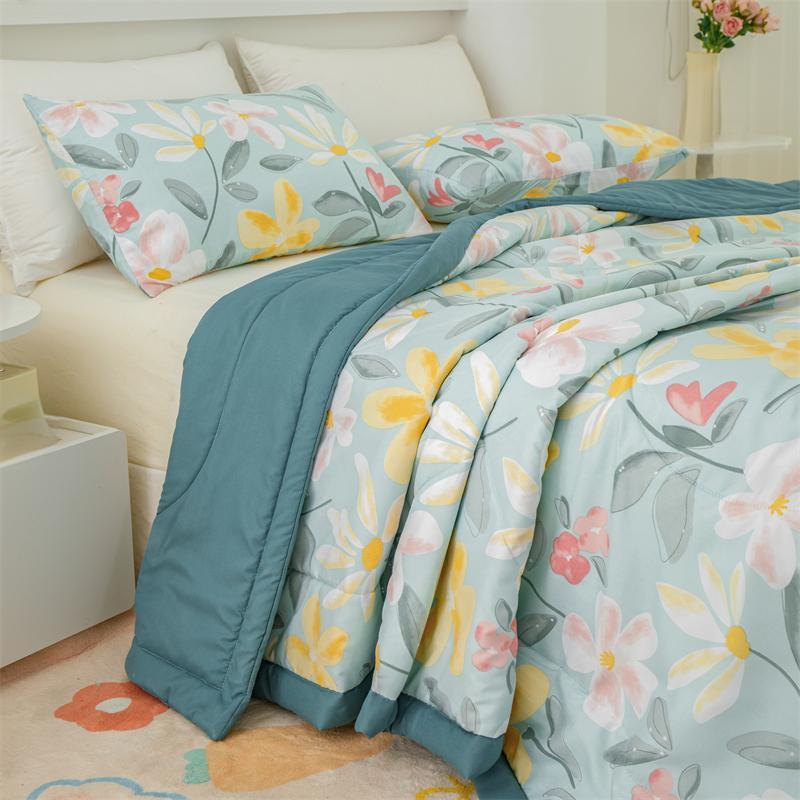 Floral Print Lightweight Summer Quilt, 1 Count Breathable & Moisture-wicking Cooling Quilt, Air-conditioned Room Blanket, Bedding Supplies for Home & Office 4