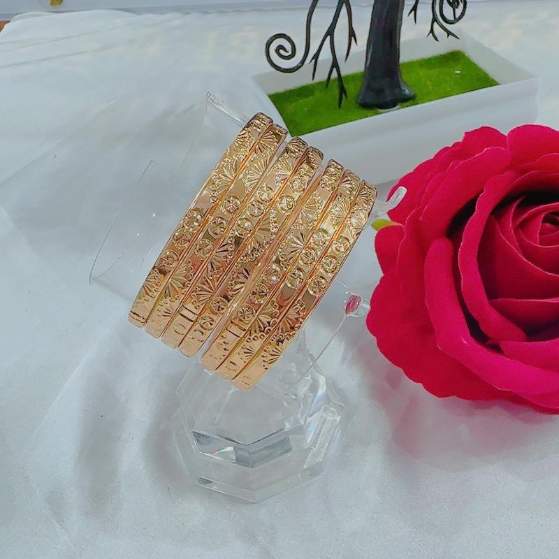 Vòng tay cánh quạt 7 chiếc bản 4 li( ấn vào phần mô tả để xem video cách mở khoá lưỡi gà)