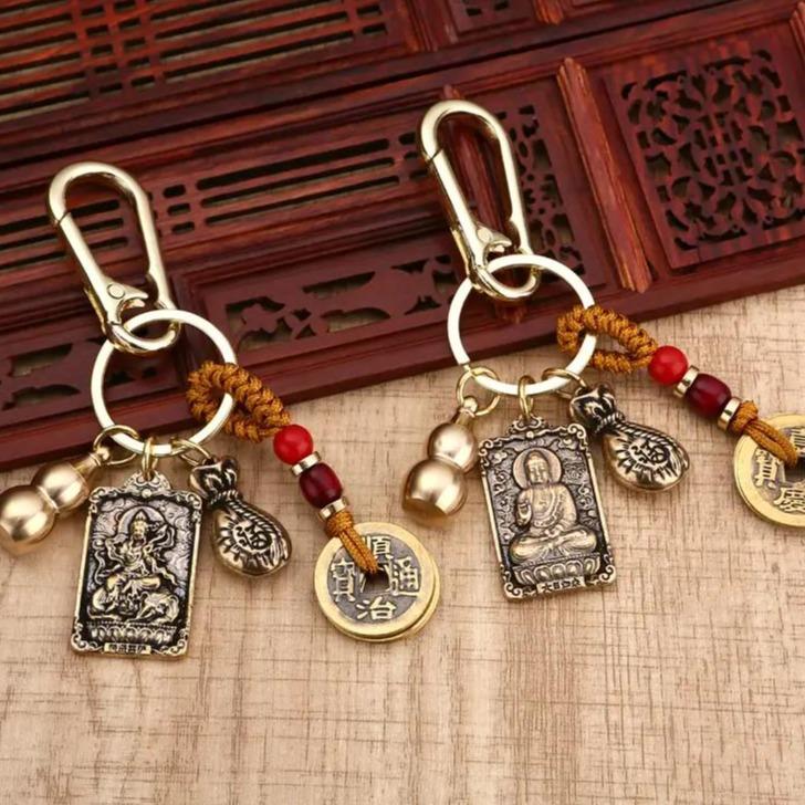 Móc khóa đồng thau 4 món : thẻ phât bản mệnh túi lì xì hồ lô rỗng và dây vàng kèm cát đỏ và túi phúc F-1 Móc Chìa Khoá