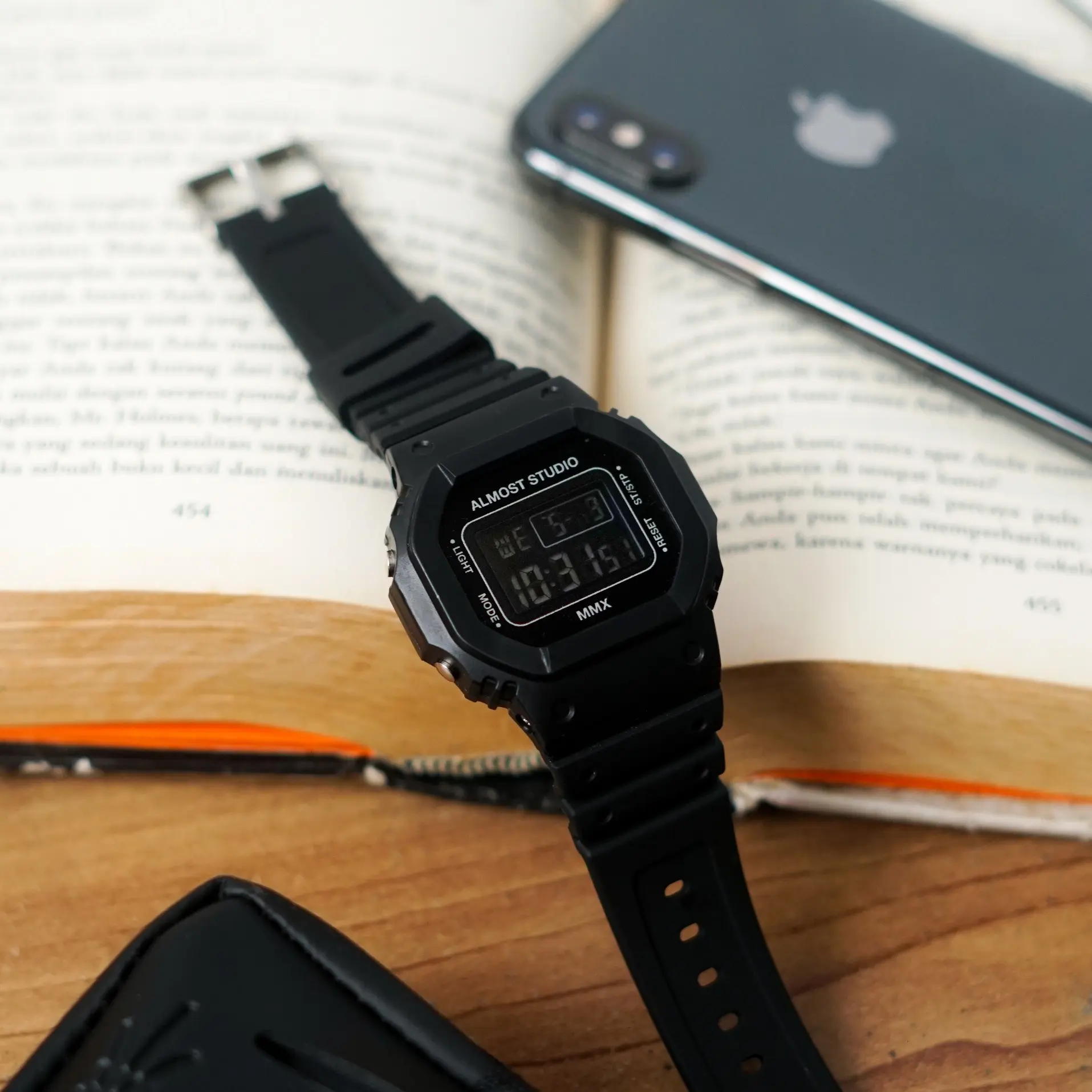 Almost Studio Jam Tangan Digital Anti Air - Insane Black Watches
