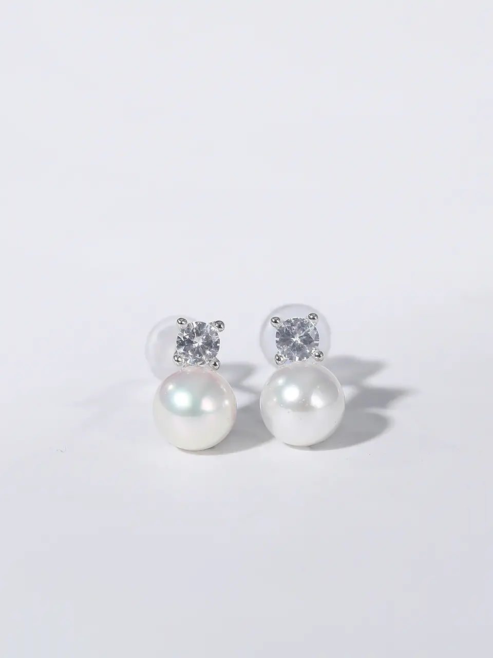 Akoya Pearl 5-6mm with Shaved Back in 925 Silver Diana Setting