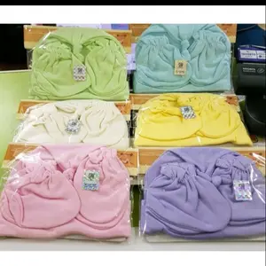 TOPI BAYI PLUS SARUNG TANGAN DAN KAKI VINATA-TOPI SET BAYI VINATA