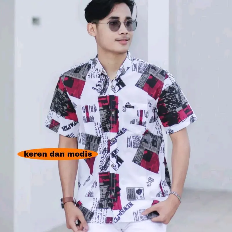 Kemeja Motif Koran Pria Kualitas Premium Kasual Katun Lengan Pendek Baju Distro Katun Biru Merah Surfing Nyaman Santai Crew Neck 3