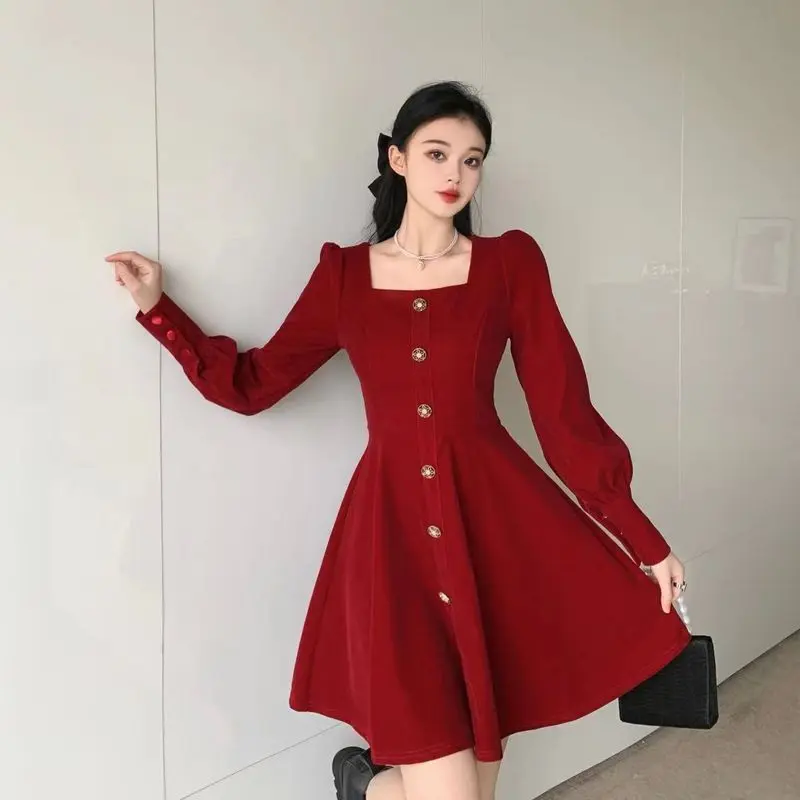 Váy Năm Mới, Phong Cách Pháp, Màu Đỏ Cổ Điển Thiết Kế Nhung Mùa Thu Và Mùa Đông, Eo Bong Bóng, Váy Mỏng, Thích Hợp Cho Mùa Hè