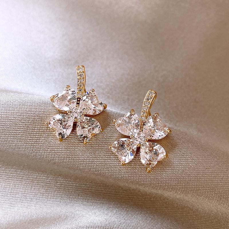 Product Introduction of Delicate Pink Clover Temperament Female Earrings Earrings Jewelry Girlfriends' Gift Girlfriend Gifts for Moms 0