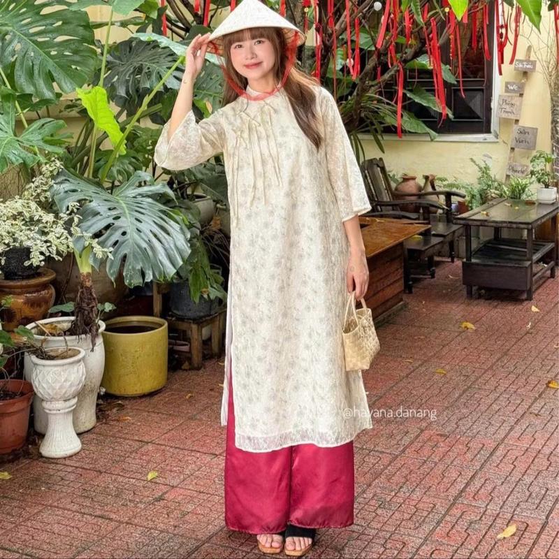 ￼Áo dài voan tơ TỬ KỲ in hoạ tiết hoa nhỏ pastel phối dây buộc nơ cách điệu kèm quần satin 6
