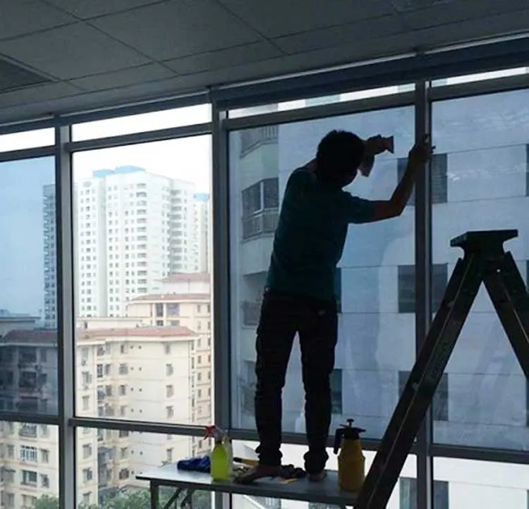 Decal dán kính cách nhiệt che nắng giảm hấp thụ tia UV 6