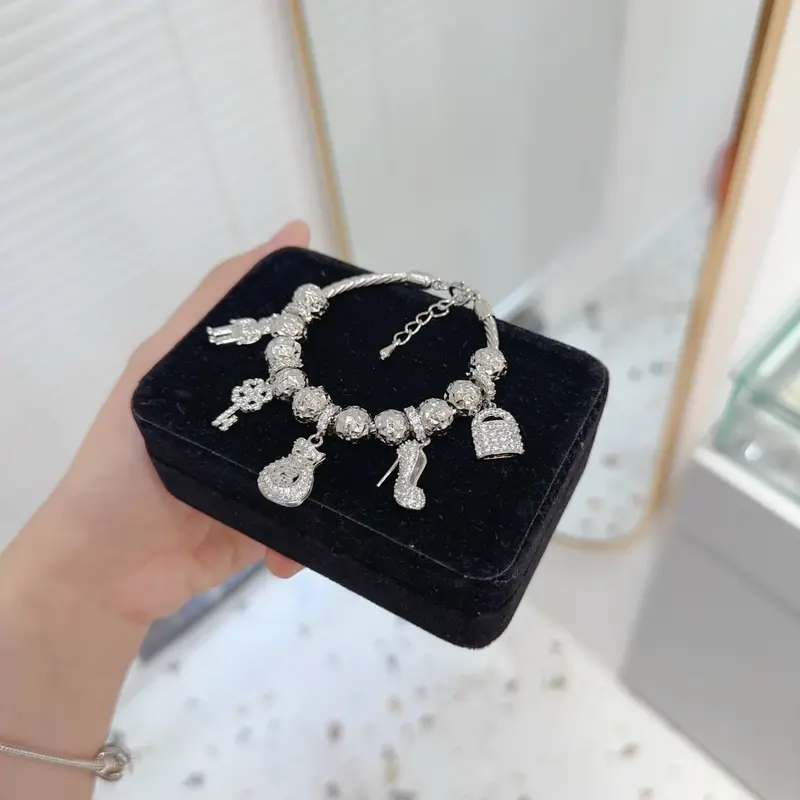 (xikim) vòng tay pan phối 5 charm dễ thương xinh xắn dành cho phụ nữ - kèm hộp 4