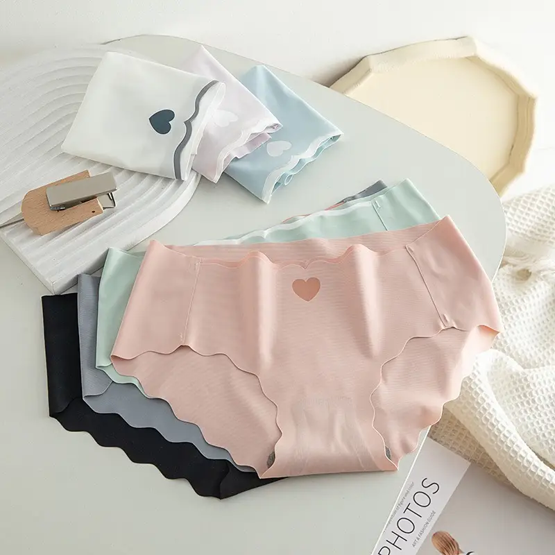 Set 10 Quần thiết kế viền tim  không Đường may QL.66 Nữ Women
