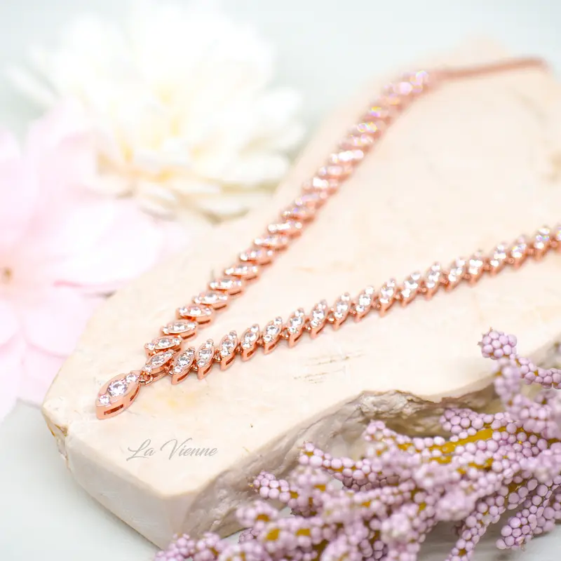 [ Beli 2 Produk Apapun Gratis 1 ] La Vienne - Kumara - Kalung Titanium Wanita - Perhiasan Perempuan Elegan 3