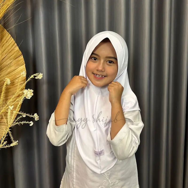 Jilbab Instan Bergo Anak Jersey Premium  Kerudung Anak Azzahra Pinguin Jersey By Nayy.s Cantik Variasi Muslim Tanggung Segitiga Pashmina Nyaman 6