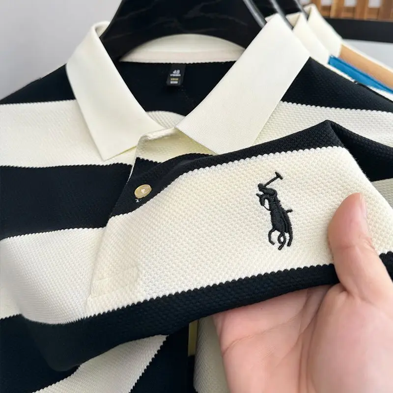 Áo Thun Nam Kẻ Sọc Ngắn Tay, Hàng Mới Về Mùa Hè, Thời Trang, Cổ Polo, Thích Hợp Cho Công Việc Quốc Tế Thương Và Công Sở, Áo Tay Dài Nửa Đầu Dễ Phối Đồ Dành Cho Nam Giới Menswear Có Cổ Shirt 0