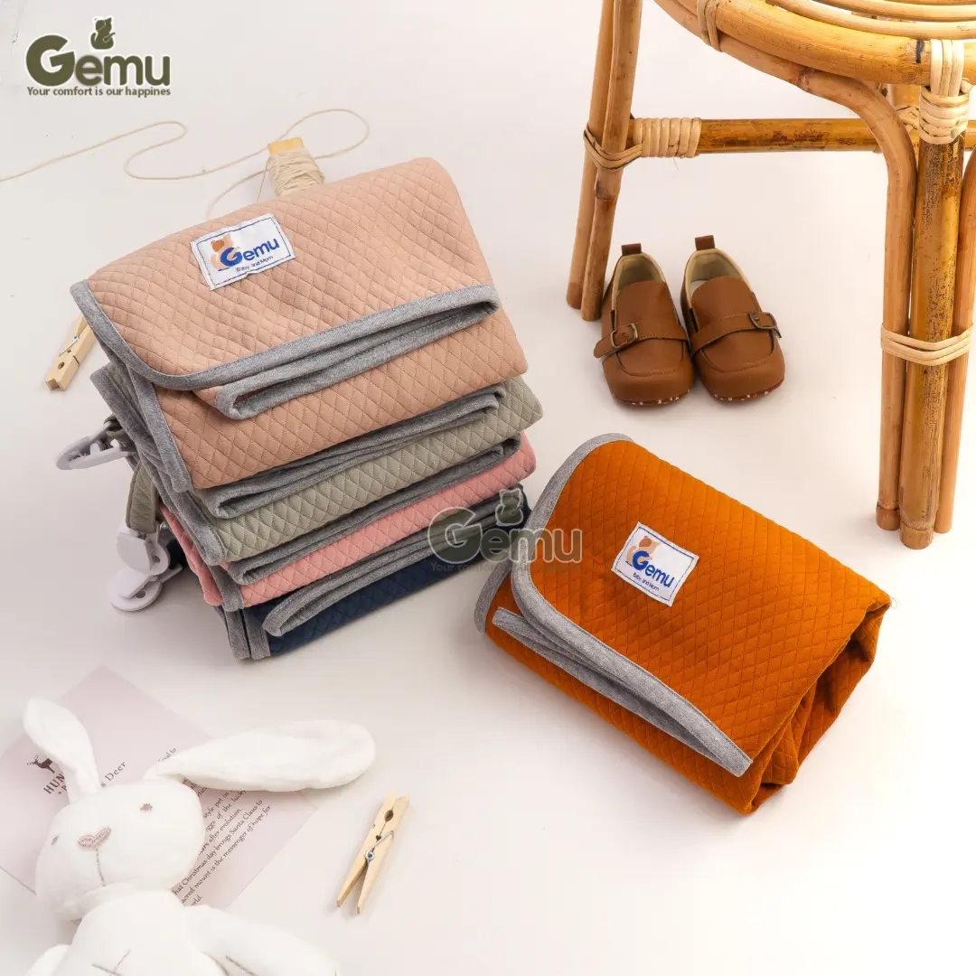 GEMU Blanket On The Go Selimut Bayi Clip On Penutup Menyusui 3in1 Diamond Knit Polos Premium Penghangat