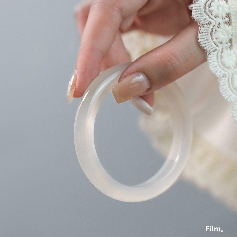 Vòng Tay Ngọc Bích Ánh Trăng Trắng Mã Não Tự Nhiên, Dành Cho Phụ Nữ Trẻ, Vòng Tay Mã Não Chalcedony Băng Giá Tự Nhiên, Vòng Tay Thạch Dâu Tây Ngọc Bích, Năm 2025 vong  bach  nguyet  quang 4
