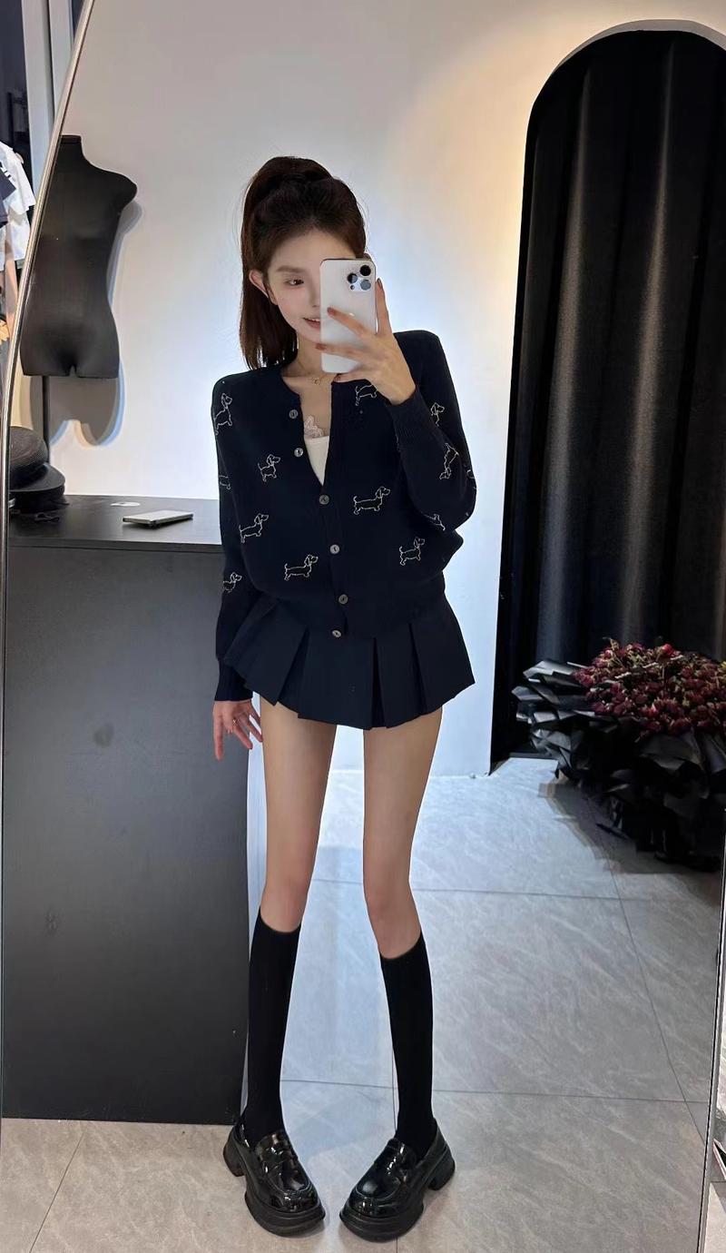 Product Introduction of Đồ Len Cashmere, Dài Tay, Trang Phục Thường Ngày Mùa Thu Và Mùa Đông, Thanh Lịch Và Gợi Cảm, Thiết Kế Mới, Dành Cho Nữ, Họa Tiết Đủ, Áo Khoác Áo Len Women Top 15