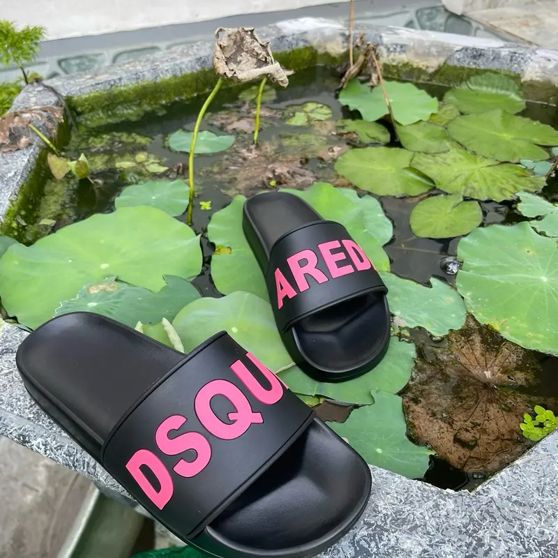 Dép 1 bản dsq đen chữ Hồng 0