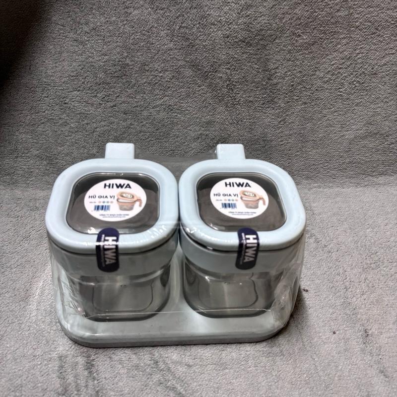 BỘ ĐỰNG GIA VỊ 2-3 HỘP TIỆN LỢI KÈM THÌA MÚC Màu sắc nhã nhặn, chất liệu nhựa PP nắp đóng tiện lợi dễ dàng vệ sinh 0