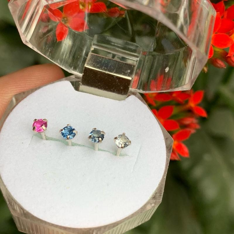 Hoa tai bạc gắn đá Spinel thiên nhiên 3mm nhỏ xinh đá  spinel cobalt 5