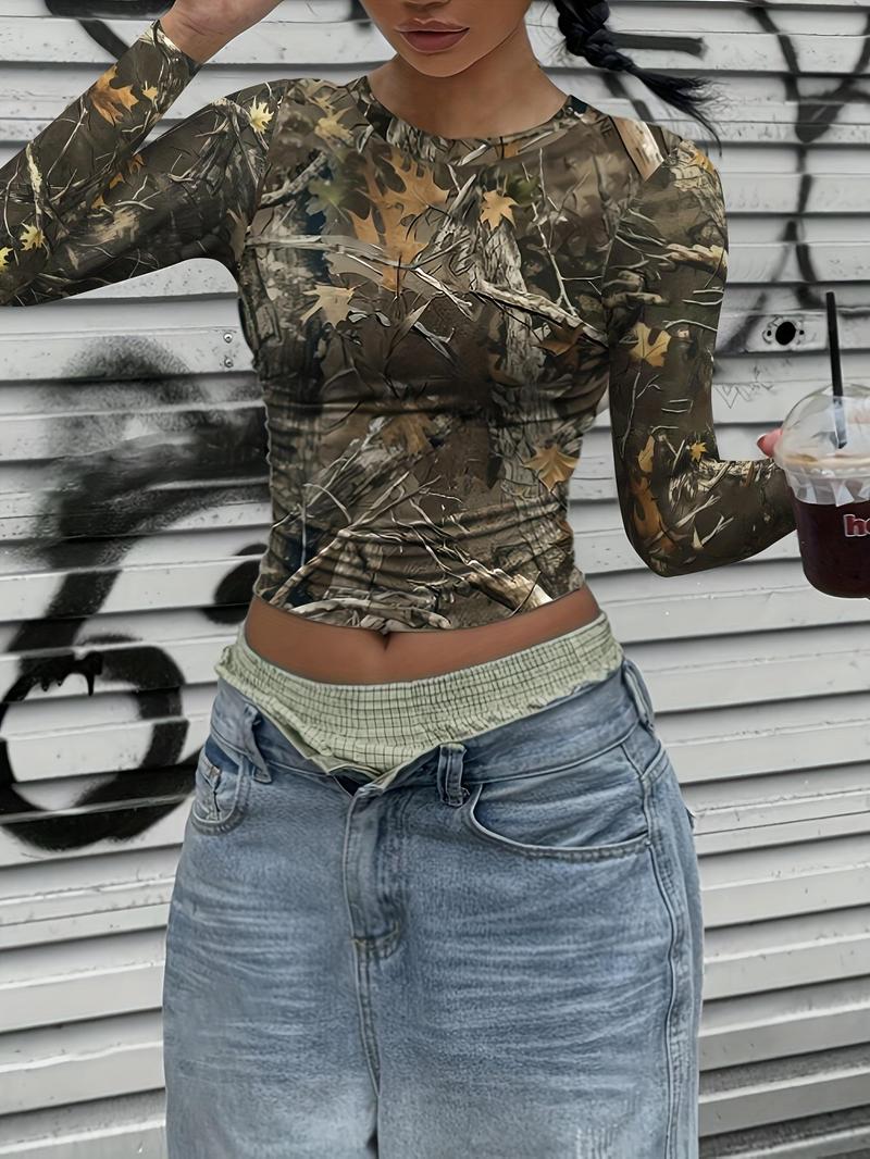 Product Introduction of Women's Camo Leaf Print Crop Tee, Casual Long Sleeve T-shirt for Spring & Fall, Women's Top for Daily Wear 3