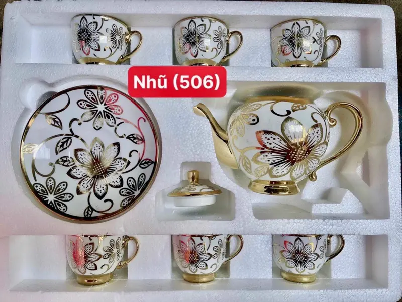Bộ Tách Trà Nhũ Vàng Gốm Sứ Cao Cấp ( Gồm : 1 Ấm , 6 Ly, 7 Đế Sứ ) 2
