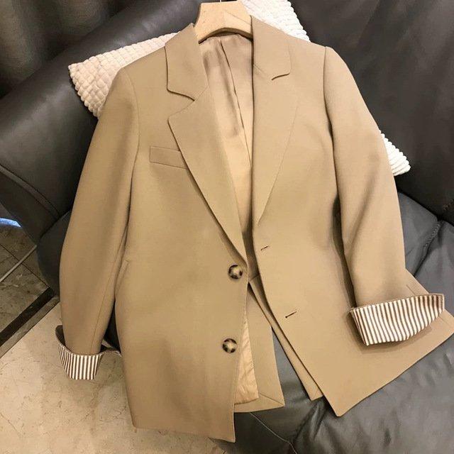 Product Introduction of Áo khoác blazer áo khoác vest nữ 2 lớp có đệm cầu vai rất đẹp khuy nút cao cấp Voi Women Top 12