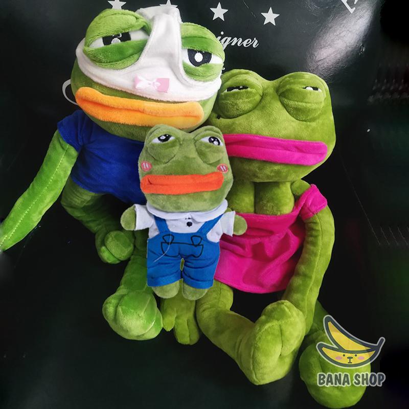Gấu bông ếch xanh Pepe sad frog nam đội quần nữ váy hồng siêu bựa dành cho vozer
