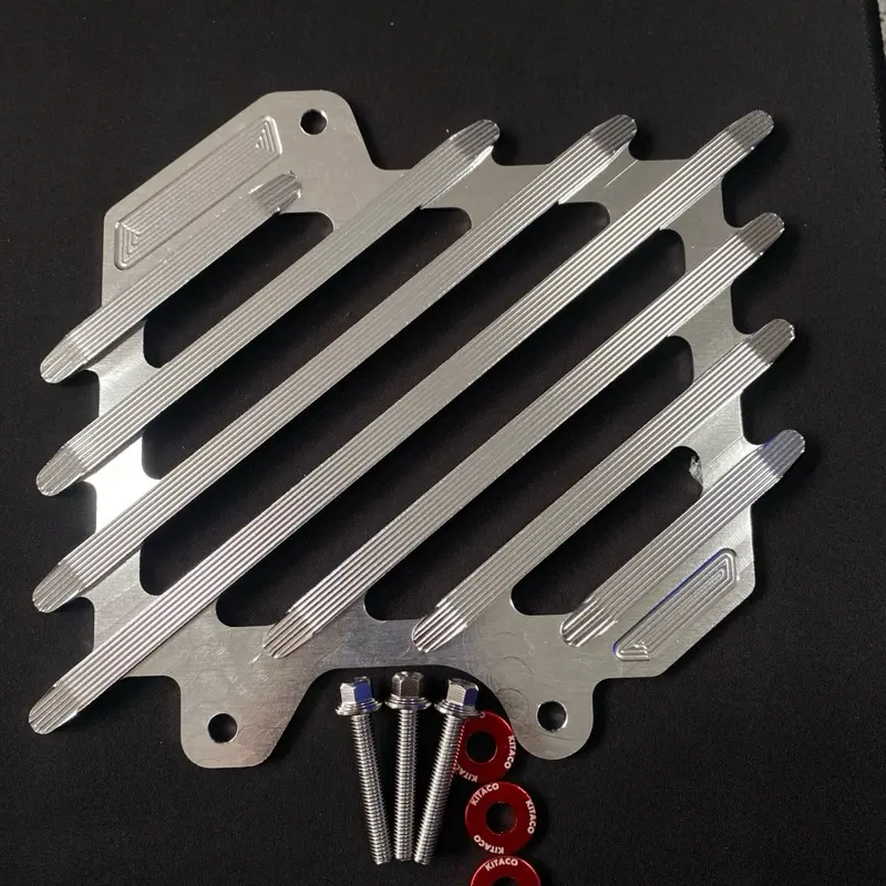 Che két nước + quạt tản nhiệt full nhôm cnc 3D mẫu PHI TIÊU lắp Vario/Click/Sh mode 125/150 các dòng xe 2val ( lắp đặt như zin ) - Phụ kiện 5