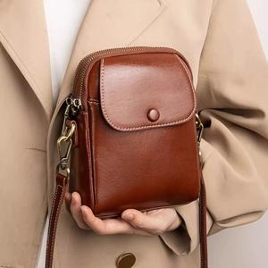 Women's Genuine Leather Crossbody Bag, Small Phone Pouch, Made of Real Leather, Multi-layered Storage, Suitable for Daily Use