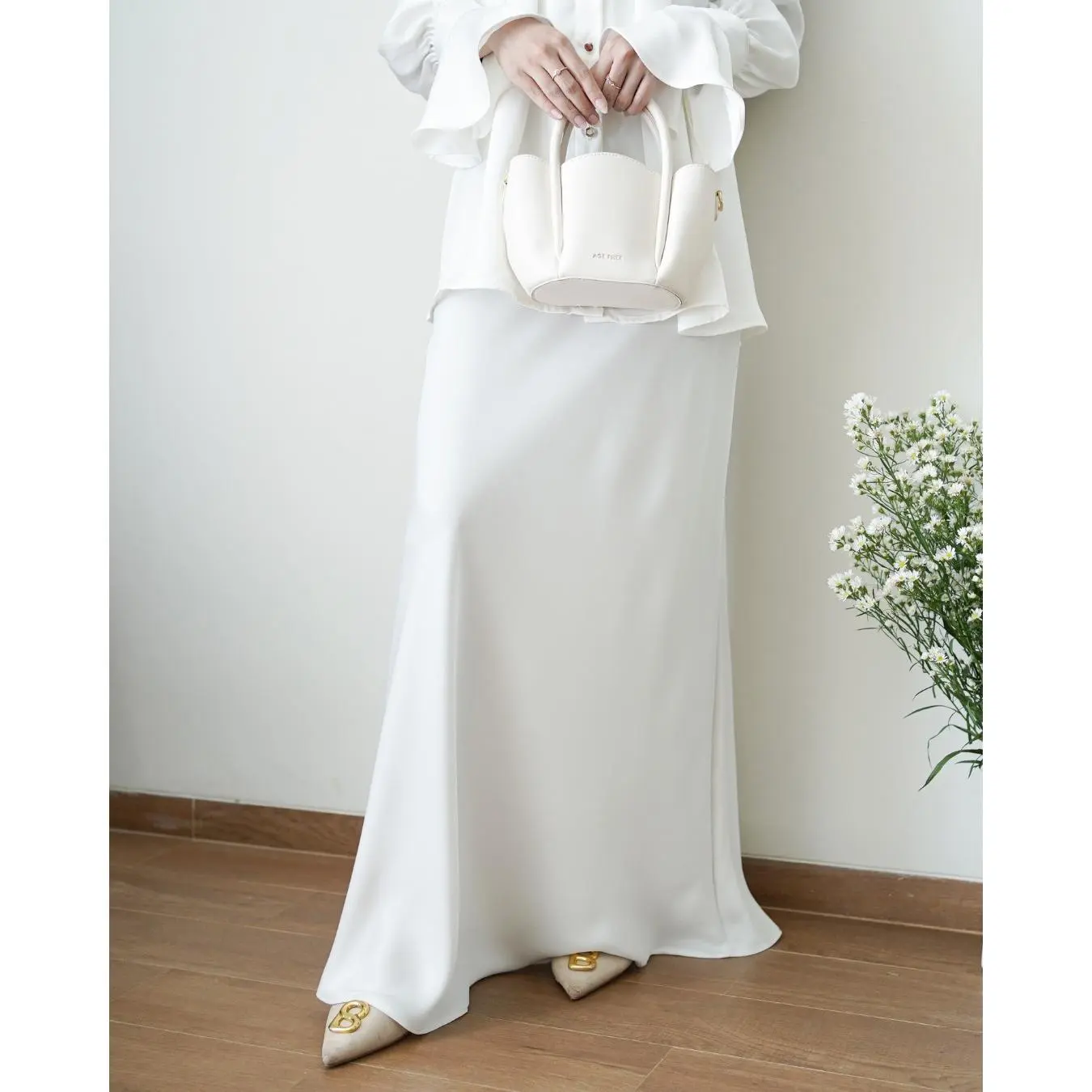 Evolvere - Zaina Maxi Skirt Rok Silk Model Mermaid (Rok Aja)