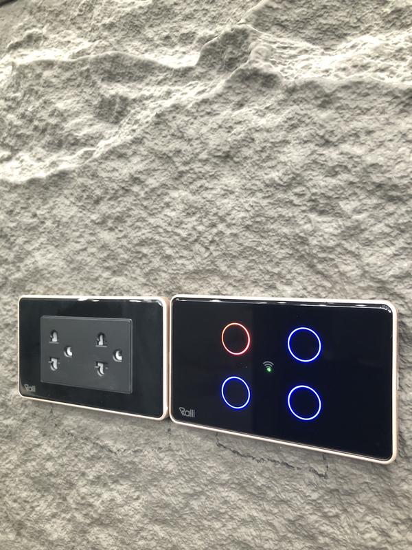 Công tắc cảm ứng 4 nút WIFI Rạng Đông. Điều khiển bật/tắt/hẹn giờ từ xa qua điện thoại 4