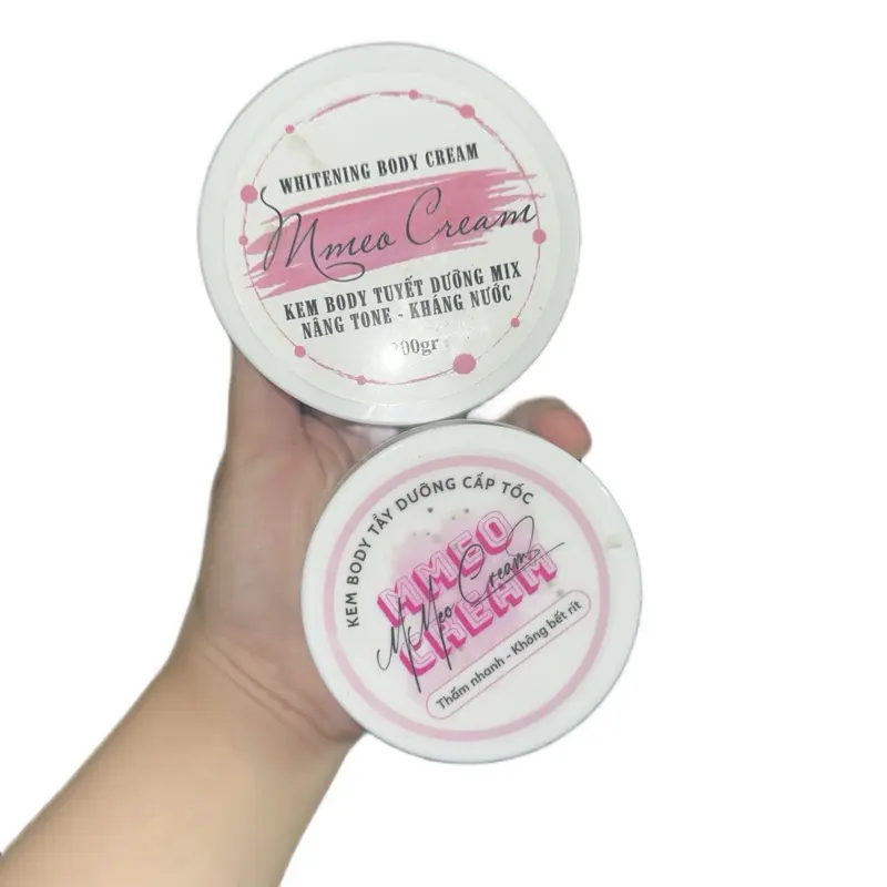 ( TẶNG TTBCF ) COMBO KEM BẠCH TẠNG (120gr + Dưỡng 200gr ) KEM BODY Ủ BẠCH  + BODY TUYẾT  KHỬ DA NGÂM ĐEN CHAI LÌ ( dành cho mọi loại da ) Làm Đẹp Da (Mmeo Cream) Women Nữ 1