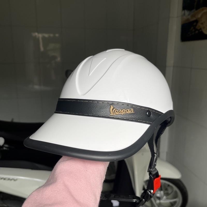 Nón Bảo Hiểm Lưỡi Trai Vespa Cao Cấp Viền Da, Mũ Bảo Hiểm Kết Cá Tính Và Sang Trọng Dành Cho Cả Nam Và Nữ
