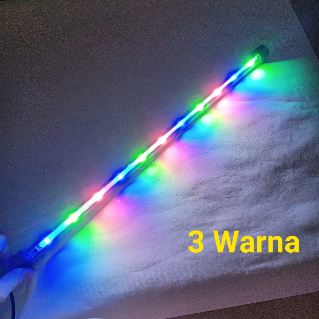 Lampu Celup Aquarium 50 cm  Sakkai Pro T4- LED 50 RED (+ Packing aman Pipa PVC ) / T4-LED 50 BIRU / T4-LED 50 PUTIH / T4-LED 50 Putih-Biru / T4-LED 50 3 Warna / led t4 / bohlam led t4 / lampu aquarium  50 cm / 2led Sakkai Pro T4-50