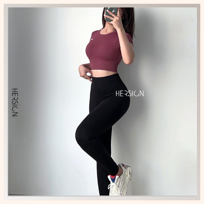 Đồ tập gym nữ Set đồ tập yoga nữ Áo croptop ngắn tay Quần legging ôm HERSIGN-SMIX6L4