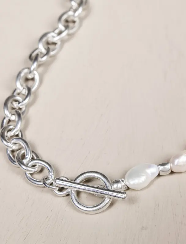 Brittany Fresh-water Pearl Chain Necklace T-bar Fastening - Silver 1