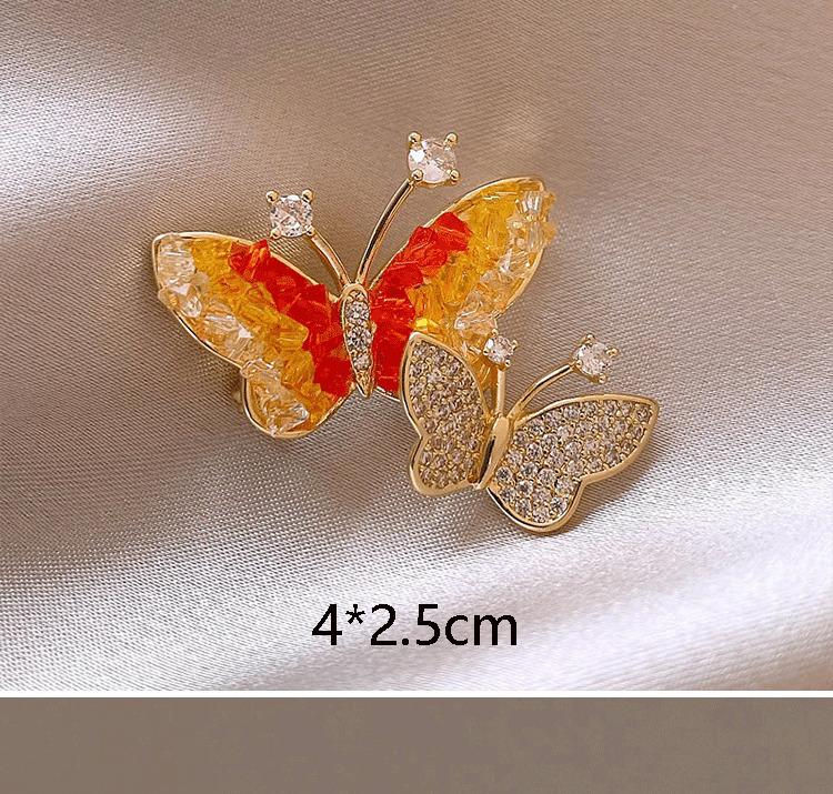 Product Introduction of Flower pearl studded diamond brooch anti glare buckle brooch chest flower small brooch 15