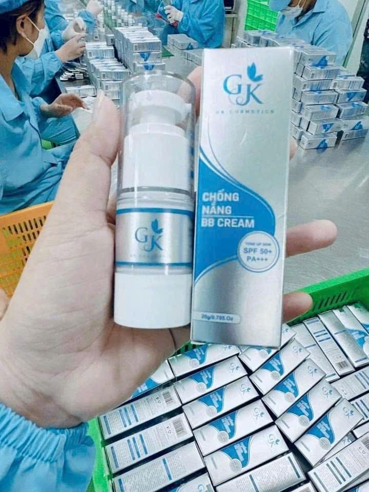 Product Introduction of (Sale) 2 KEM CHỐNG NẮNG BB CREAM ( tuýt 20g - Giáng Kiều ) KÈM QUÀ 7