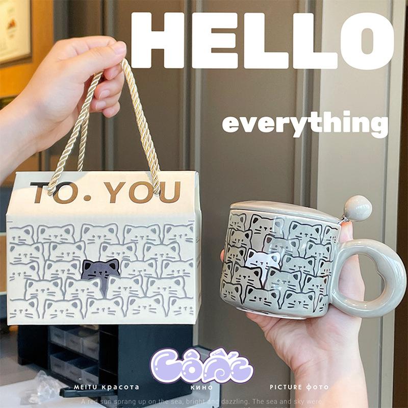 Cốc Gốm Sứ Tìm Mèo Khác Biệt Cute Cao Cấp Có Nắp Thìa Tặng Kèm Hộp Đựng Quà Ý Nghĩa C56