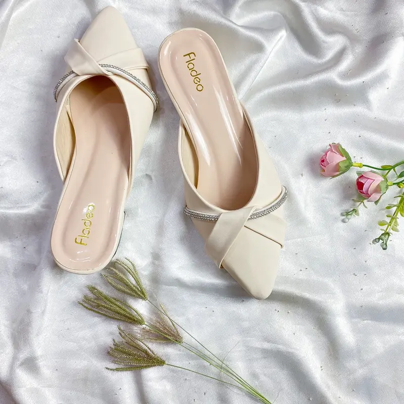 FLADEO Selop Sandal Wanita Variasi Tali Silang Gliter Hak Tahu 3CM Trendy Dan Simple Sendal Shoes 5